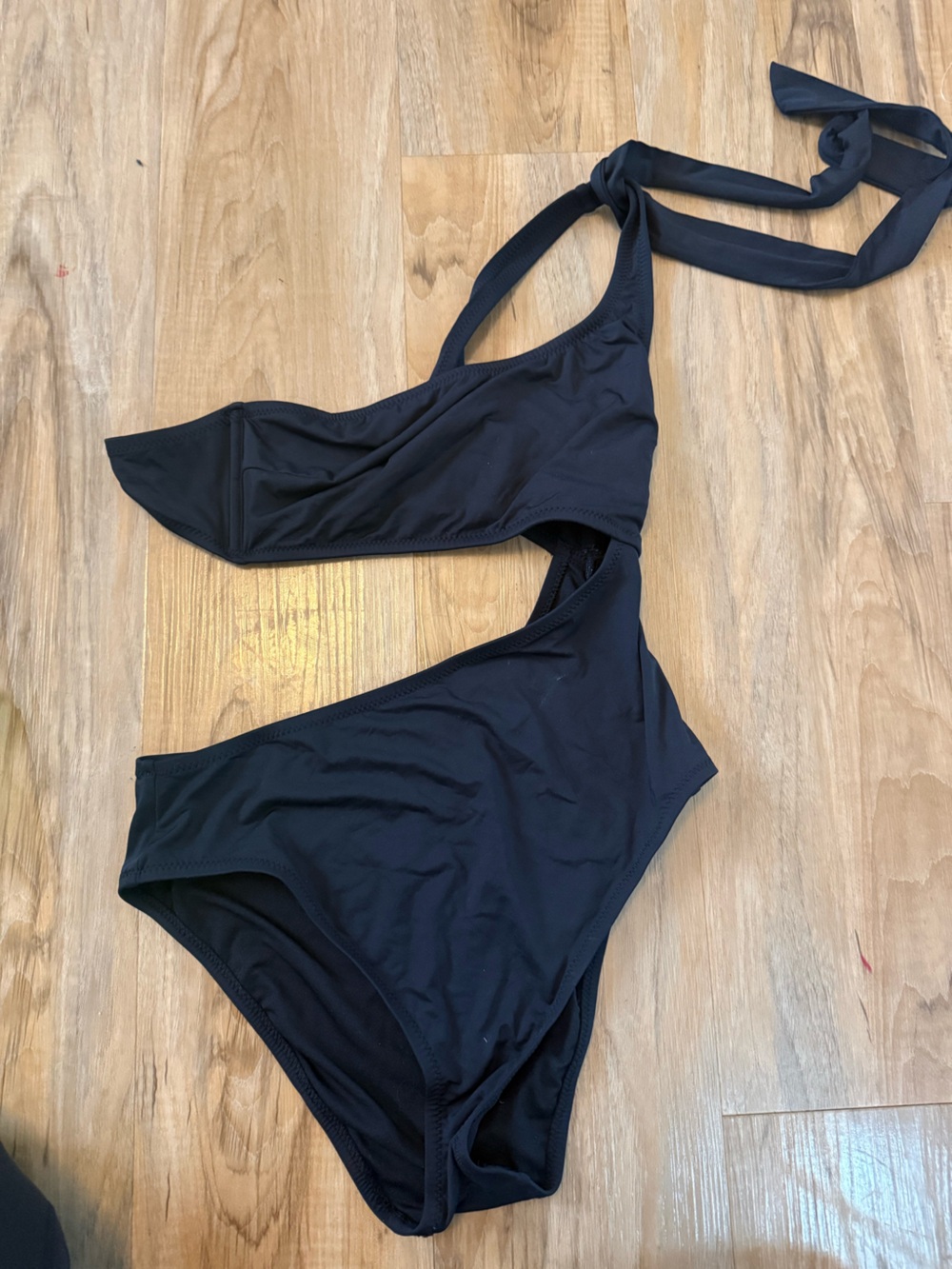 Black One-Shoulder Cutout Swimsuit